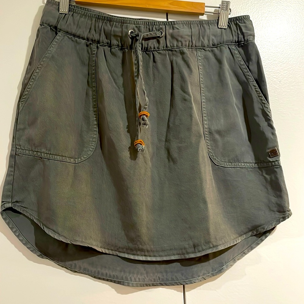 Ten Tree Khaki Grey Casual Skirt